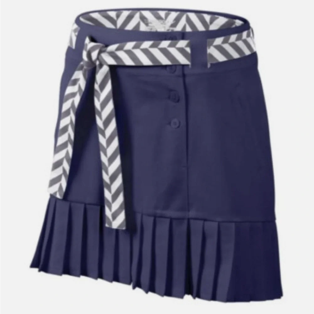Nike golf skirt skort size 8 or Medium Gray & purple‎
